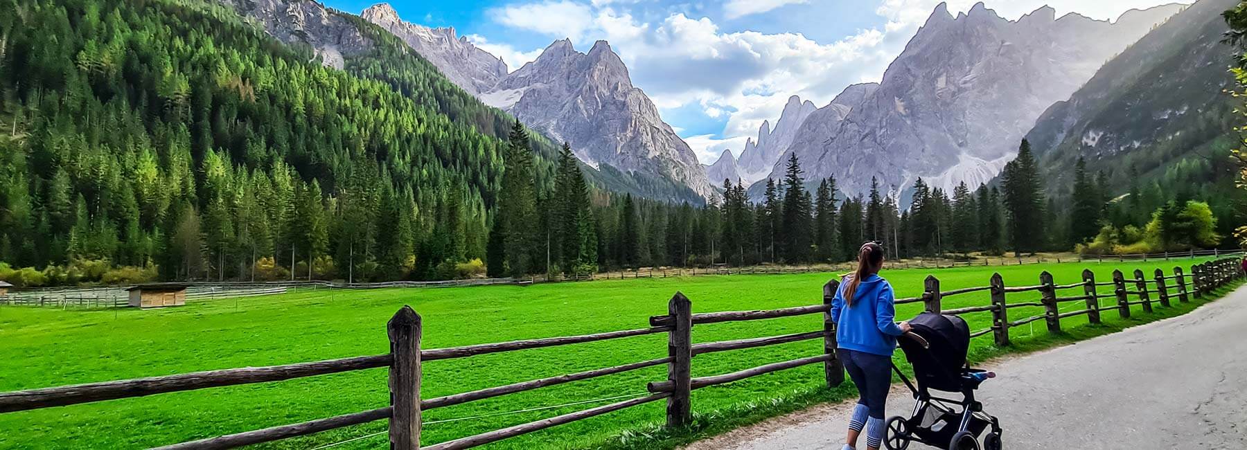 Wandern mit Kinderwagen in Sdtirol: Sommer- und Wintertipps