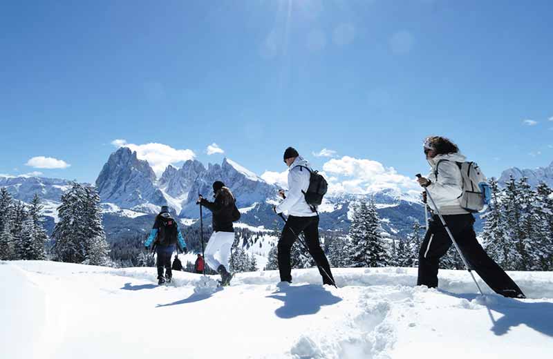 Slittino da neve in Val Gardena: piste, divertimento e paesaggi fiabeschi