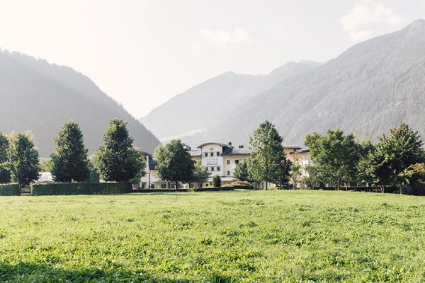 Alpenpalace Luxury Hideaway&Spa Retreat