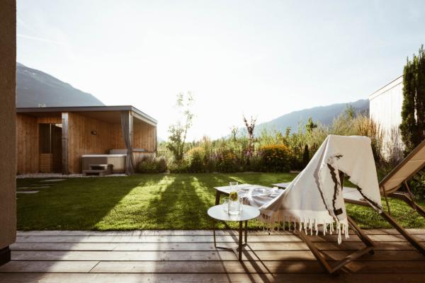 Amolaris Garden Lodges &  Guesthouse