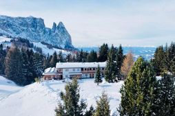 Apartments Sabina - unique power place (Alpe di Siusi) in inverno