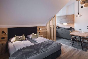 Obermairhof  (Olang / Niederolang) im Sommer