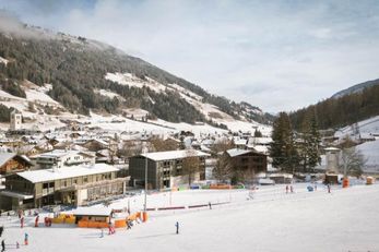 KERSH Dolomites Lodge (San Candido) in inverno