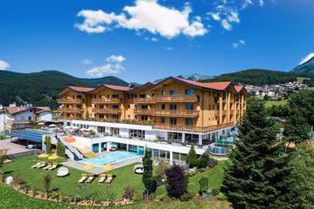 Family Home Alpenhof (Mühlbach / Meransen) im Sommer