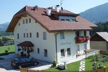 Appartements Moarberg (Bruneck / Reischach) im Sommer