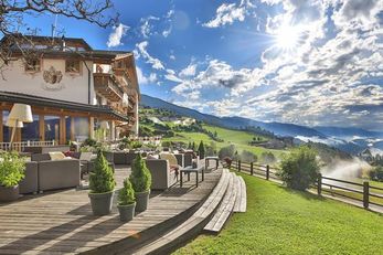 Lärchenhof - Hotel delle montagne (Rio di Pusteria / Maranza) in estate