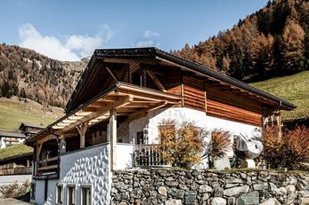 Duner Heuschupfe (Vintl / Pfunders) im Winter