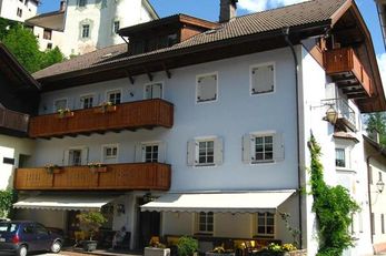 Gasthof Obermair (Kiens) im Sommer