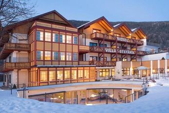 Hotel Villa Stefania (Innichen) im Winter