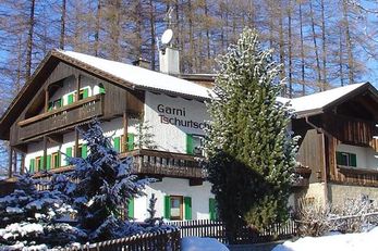 Garni Tschurtschenthaler (Sesto / San Vito) in inverno