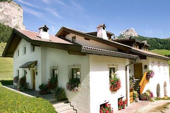 Luech da Plazola (Wolkenstein) im Sommer