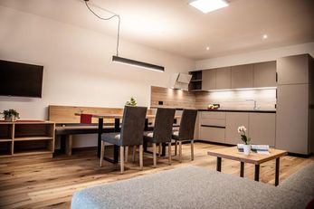 Willmüllerhof (Percha) im Sommer