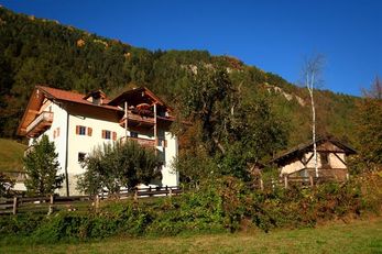 Hanslmoarhof Apartments (Kiens / St. Sigmund) im Sommer
