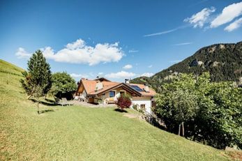 Arbea Apartments (Ortisei) in estate