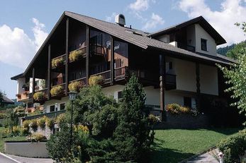 Garni Ingrid (Toblach) im Sommer