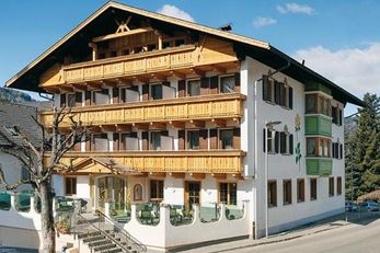 Hotel Goldene Rose (Monguelfo-Tesido / Monguelfo) in estate