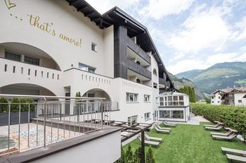 Vitaurina Royal Hotel (Campo Tures / Molini di Tures) in inverno