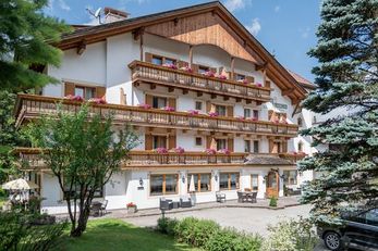 Hotel Resa Blancia (St. Vigil in Enneberg) im Winter