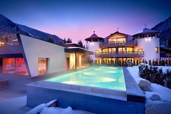 Fontis - luxury spa lodge (Gsies / St. Martin) im Winter