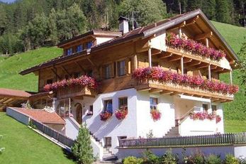 Reierhof (Casies / S. Maddalena) in estate