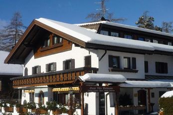 Garni Villa Bachmann (Toblach) im Winter