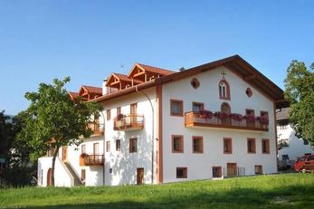 Gasthof Kaltenhauser (Natz-Schabs / Raas) im Sommer