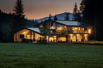 Luxury Chalet Tre Cime (Sesto / Moso) in estate