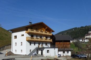 Mühlerhof (Val di Funes) in estate
