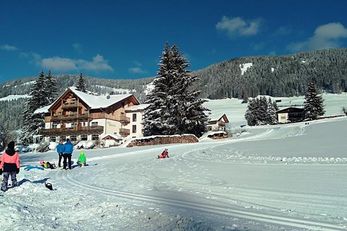 Garni & Residence Helvetia (Niederdorf) im Winter