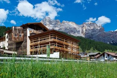 Lagació Hotel Mountain Residence (Abtei / St. Kassian) im Sommer