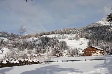 Pension Arnica Appartements (San Vigilio di Marebbe) in inverno