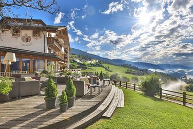 Lärchenhof - Hotel delle montagne (Rio di Pusteria / Maranza) in estate