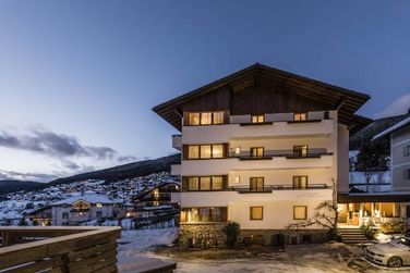 Garni Hotel B&B Villa Angelino (St. Ulrich) im Winter