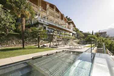 Gasthof Unterschattmair (Dorf Tirol) im Sommer