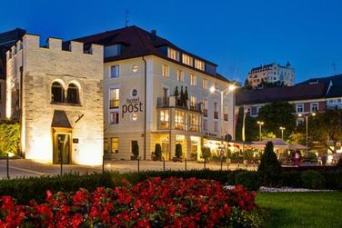 Hotel Post Bruneck (Bruneck) im Sommer