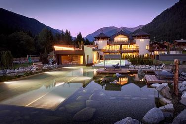 Fontis - luxury spa lodge (Casies / San Martino) in estate