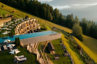 Hotel Hubertus (Valdaora / Sorafurcia) in estate