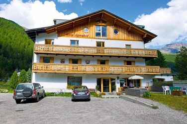 Hotel Alpenhof (Stelvio-Solda) in estate