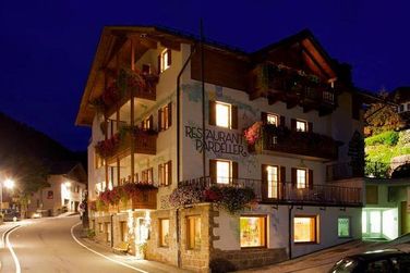 Hotel Restaurant Pardeller (Welschnofen) im Winter