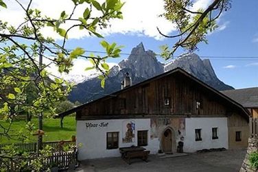 Psoar Hof (Seis am Schlern / St. Valentin) im Sommer