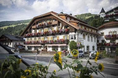 Edelweiß Apartments