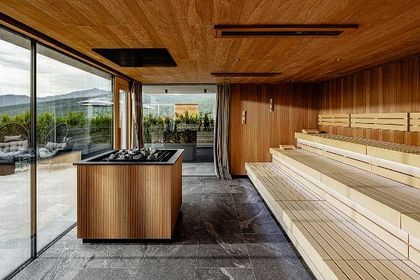 SONNENBERG Panorama Dolomites Wellbeing