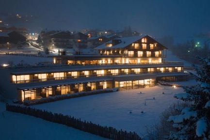 7=6 Winter Escape
