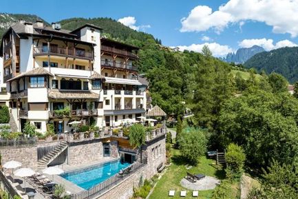 Hotel Paradies