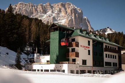 Hotel Fil da Mont  (Wolkenstein) im Winter