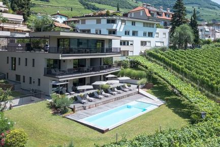 Erbacherhof (Bozen) im Sommer