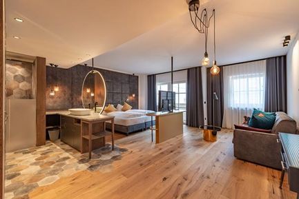 Gasthof Goldene Traube (Tramin) im Winter