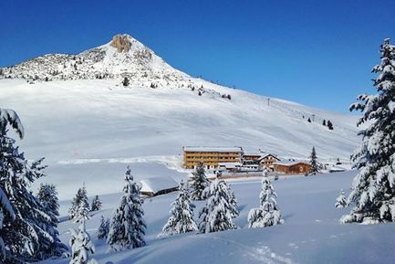 Berghotel Jochgrimm (Aldein) im Winter