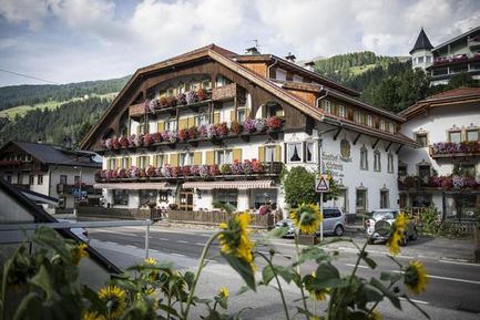 Edelweiß Apartments