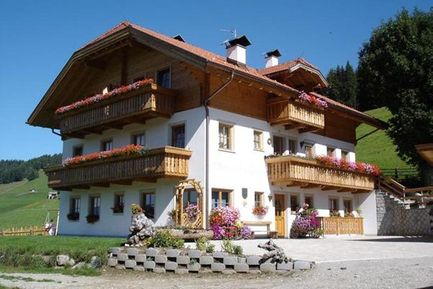 Oberredensberg (Rasen) im Sommer